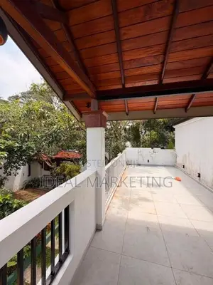 Pepiliyana - Spacious Three Storied House for rent