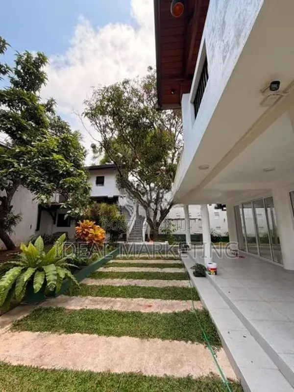 Pepiliyana - Spacious Three Storied House for rent