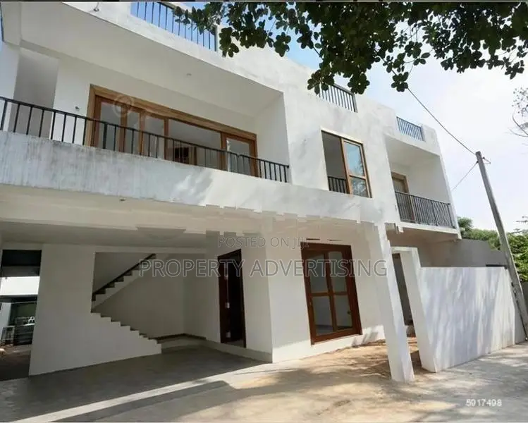 Brand New House for Sale in Boralasgamuwa