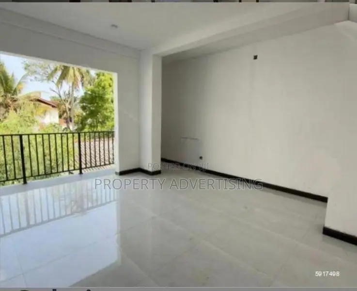 Brand New House for Sale in Boralasgamuwa