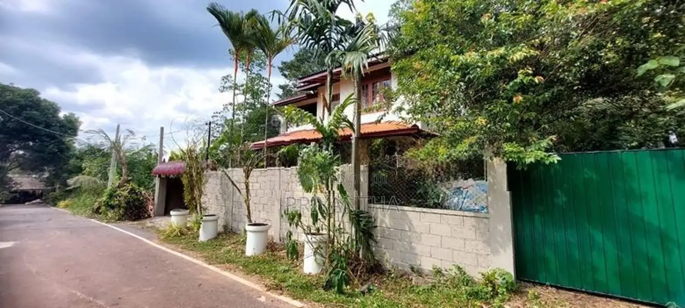 House for Sale Athurugiriya