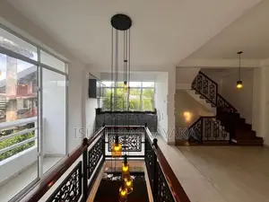 5 Bed Rooms House for Rent Mirihana