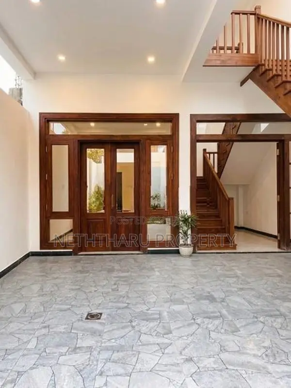 BRAND NEW MODERN 2 BED HOUSE FOR SALE AT LONDON SQAURE KOLONNAWA