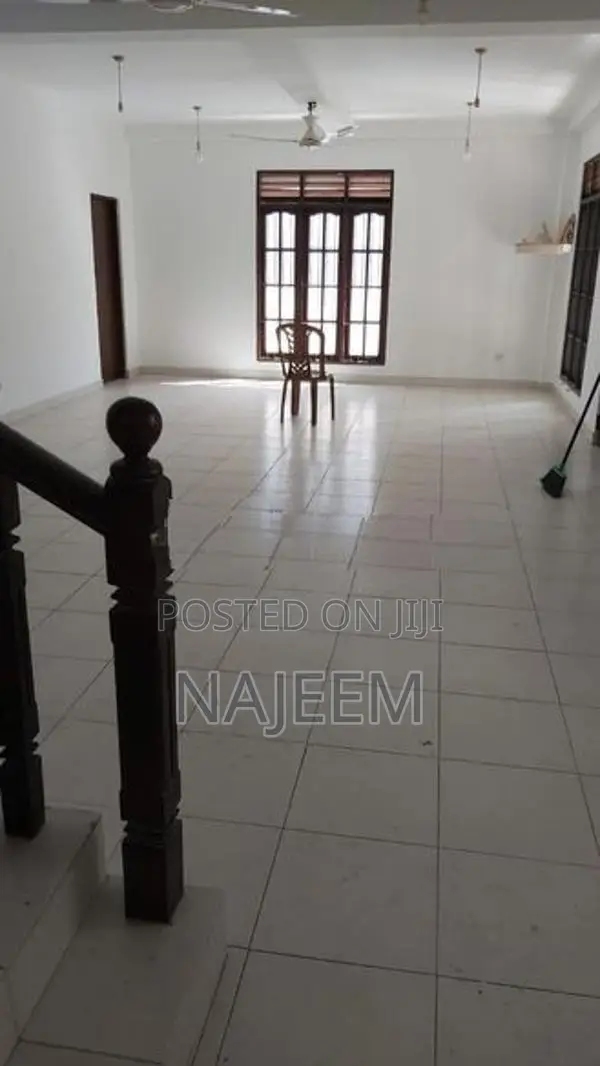 House for Sale in Colombo 8