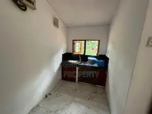 ( YR-1148) Valuable Single Storey House Rent in Godagama