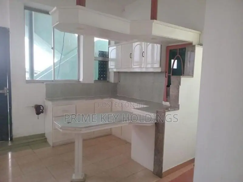 Commercial Building for Rent – Kalubowila (Facing Main Road) [CR107]