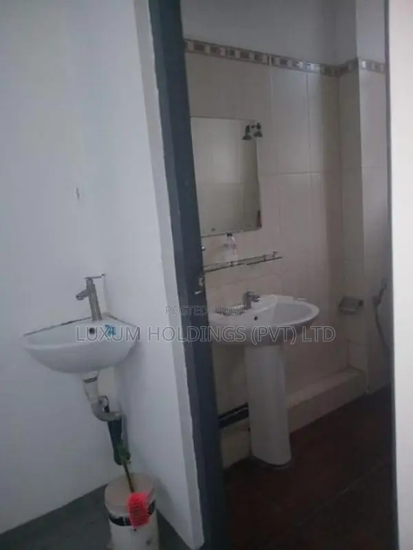 Fully A/C Office for Rent in Thummulla Colombo 05
