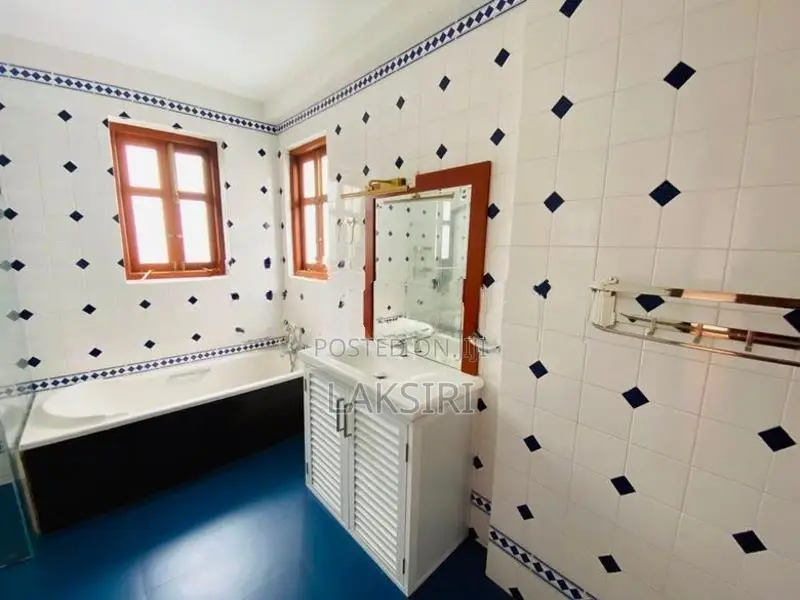 Luxury Modern House for Sale Nawala koswaththa