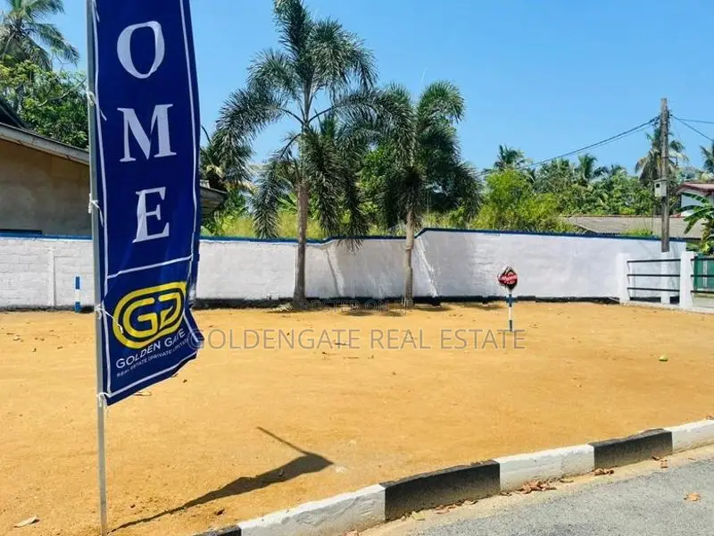 වත්තල මහබාගේ සමීපව පදිංචියට හොඳ ඉඩමක් මීගමුව පාරට විකිණීමට