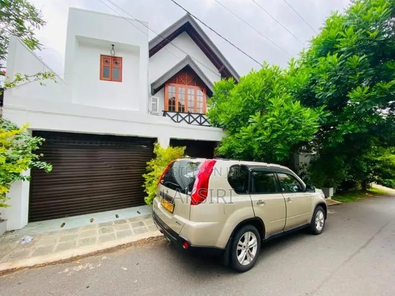 Luxury Modern House for Sale Nawala koswaththa