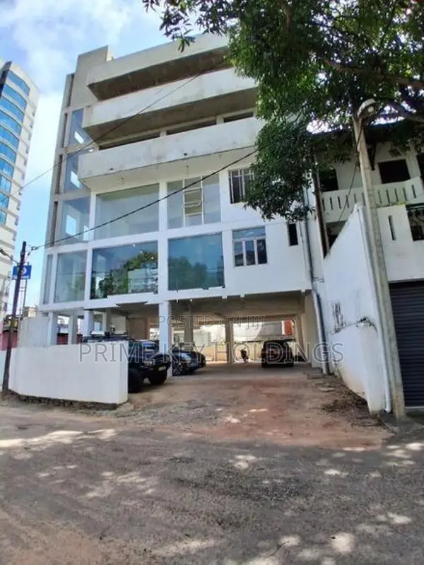 Commercial Property for Rent – Colombo 05 (CR125)