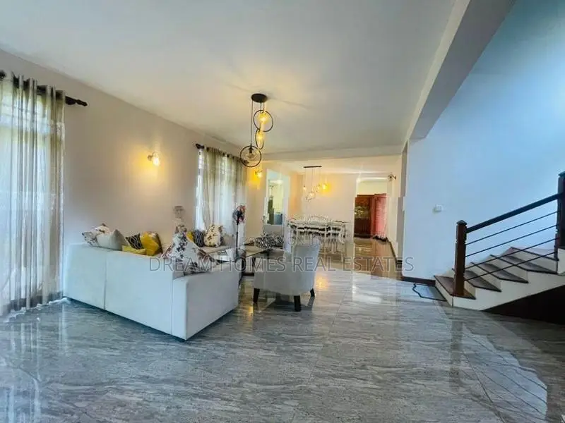 4 Bedroom House for Sale Near Kandy Road – Kadawatha