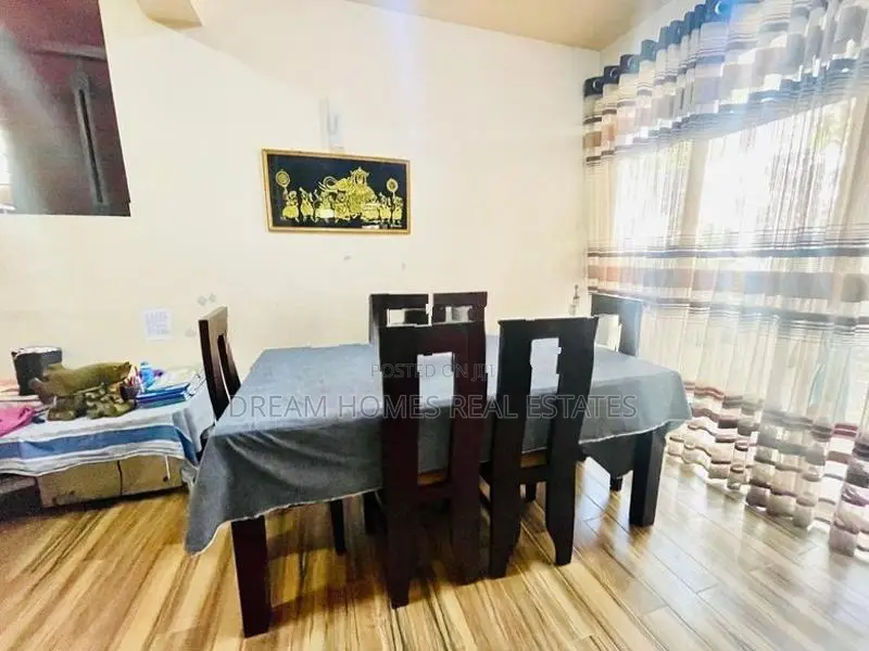 Luxurious 4-Bedroom House for Sale in Kiribathgoda - Makola