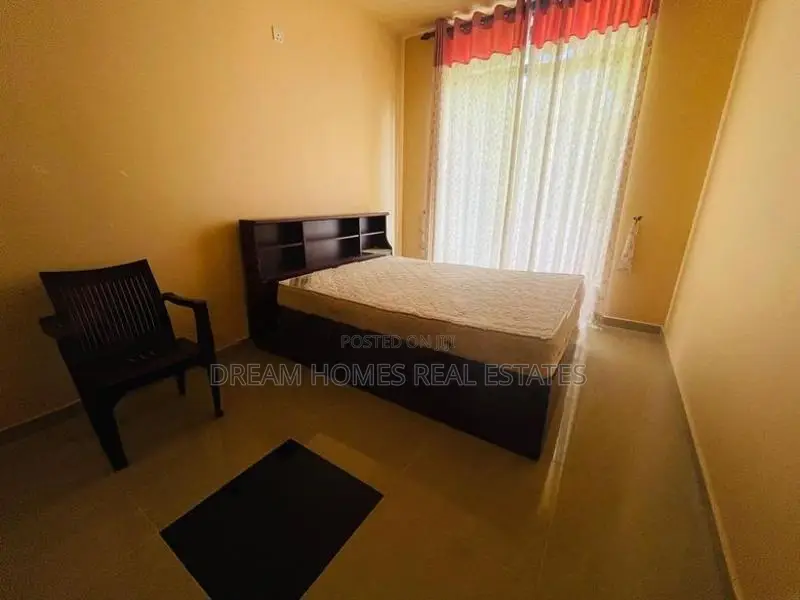 Luxurious 4-Bedroom House for Sale in Kiribathgoda - Makola