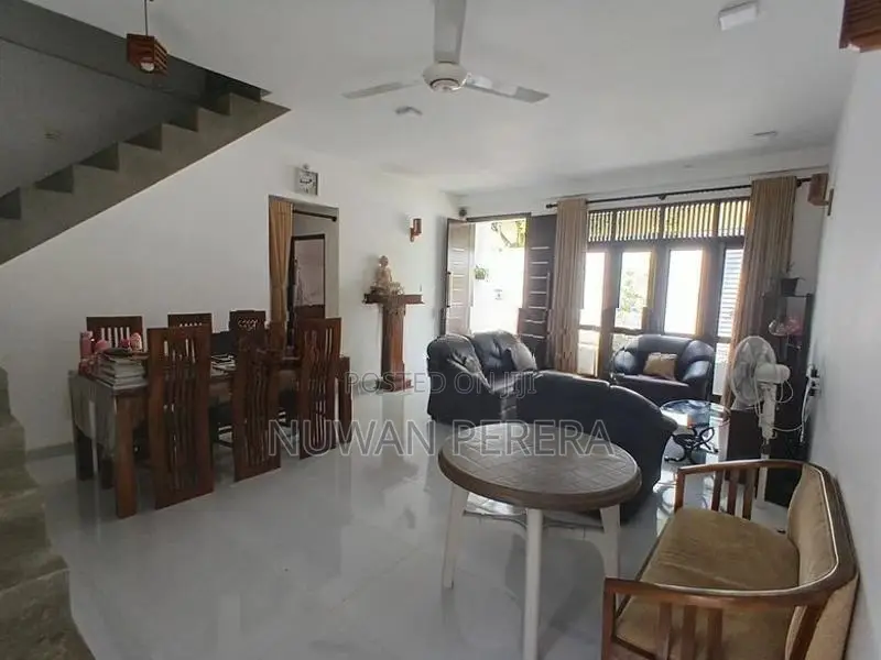 Piliyandala newly build ground floor complete house sale .