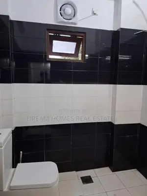 Spacious 4-Bedroom House for Sale – Athurugiriya