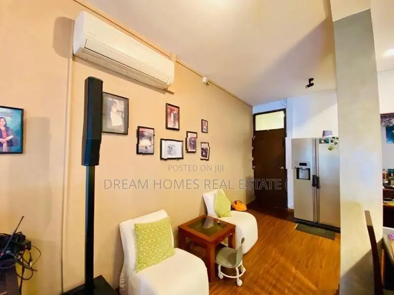Luxury Family Home for Sale – Pelawatte Lake Road