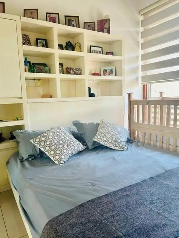 Luxury Family Home for Sale – Pelawatte Lake Road
