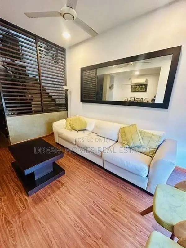 Luxury Family Home for Sale – Pelawatte Lake Road