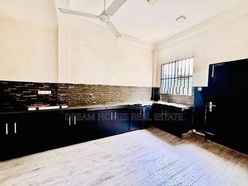 Luxurious 3-Story Modern House for Sale in Thalapathpitiya