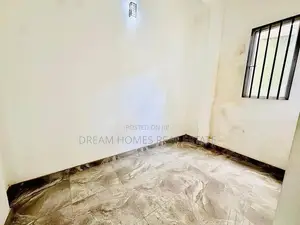 Luxurious 3-Story Modern House for Sale in Thalapathpitiya
