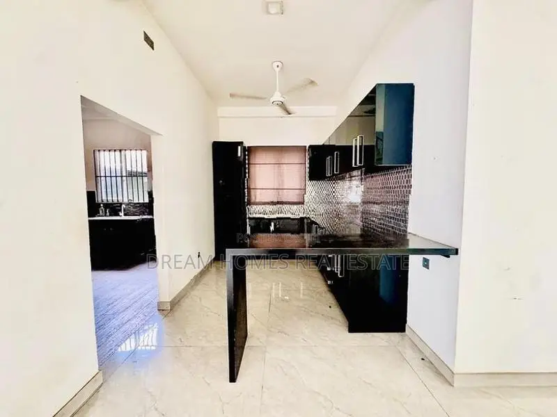 Luxurious 3-Story Modern House for Sale in Thalapathpitiya