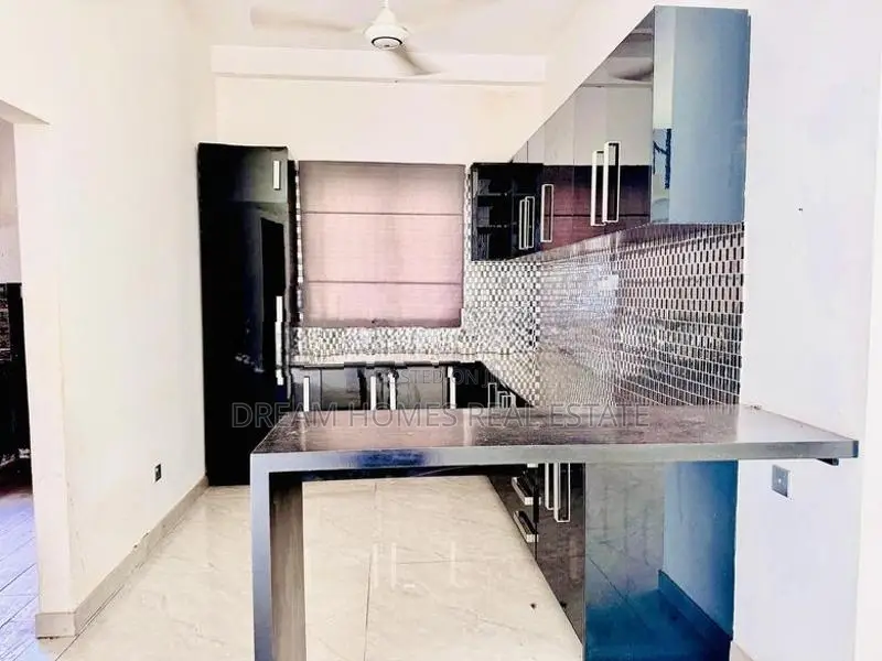 Luxurious 3-Story Modern House for Sale in Thalapathpitiya