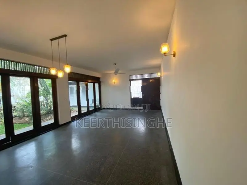 Prime Property for Sale in Park Road, Colombo 05