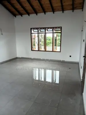 6.75 Perches - Unfurnished House for Sale HL49142 Boralesgamuwa