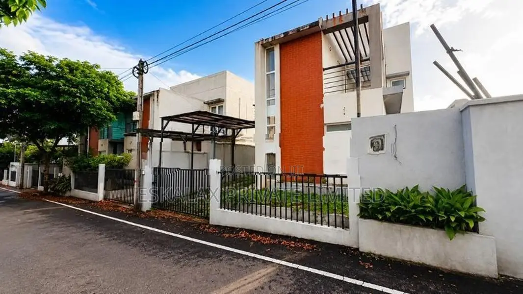 Canterbury Golf Brand New 3BR House For Sale in Piliyandala - EH437