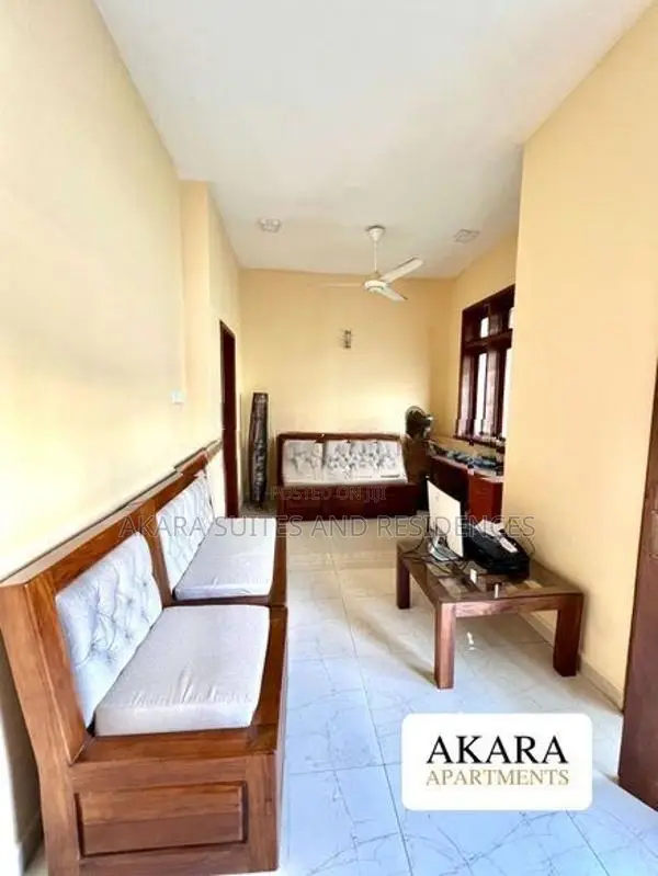 18.5 Perches - Unfurnished House for Sale HL53958 Kalubowila