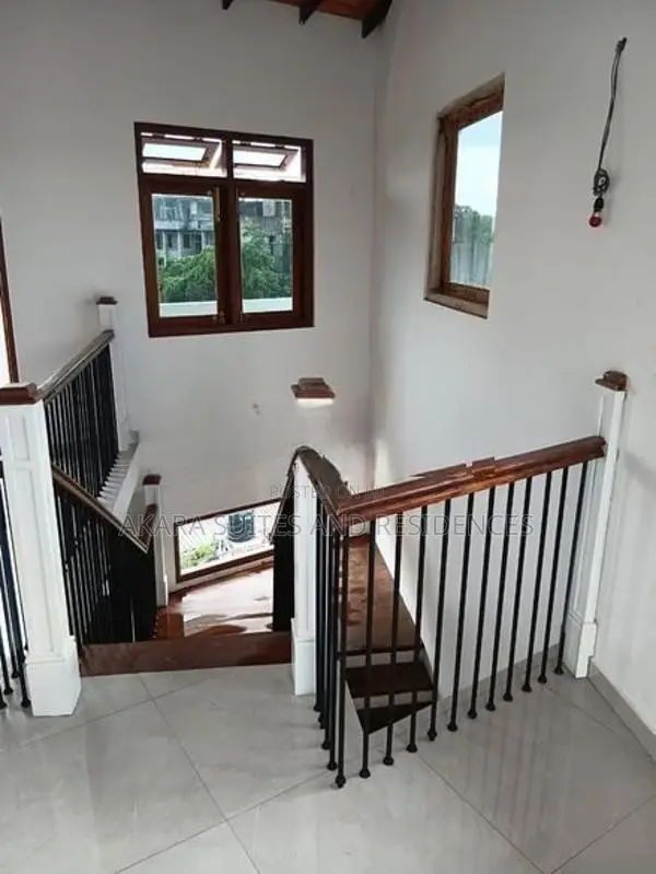 6.75 Perches - Unfurnished House for Sale HL49142 Boralesgamuwa