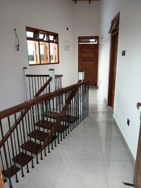 6.75 Perches - Unfurnished House for Sale HL49142 Boralesgamuwa