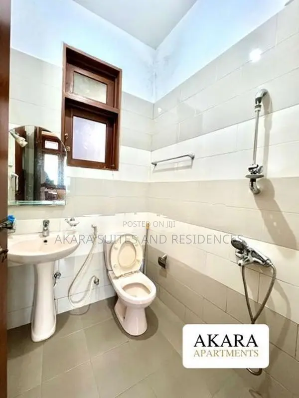18.5 Perches - Unfurnished House for Sale HL53958 Kalubowila