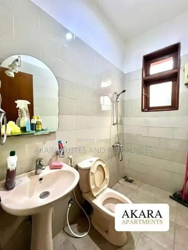 18.5 Perches - Unfurnished House for Sale HL53958 Kalubowila