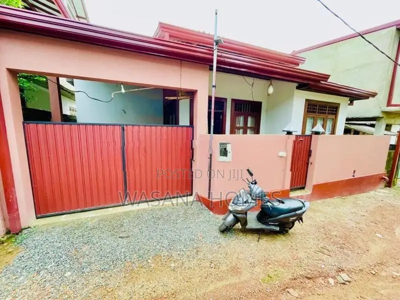 Premium House for Sale Kesbewa