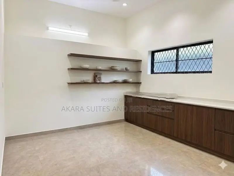 07.8 Perches - Semi-Furnished House for Sale HL44906 Dehiwala