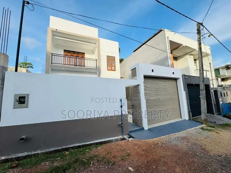 Architectural Designed Brand New House for Sale in Piliyandala