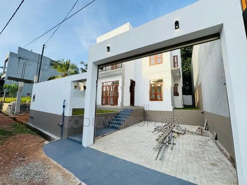 Architectural Designed Brand New House for Sale in Piliyandala