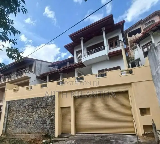 Villa Type House for Rent Kandy