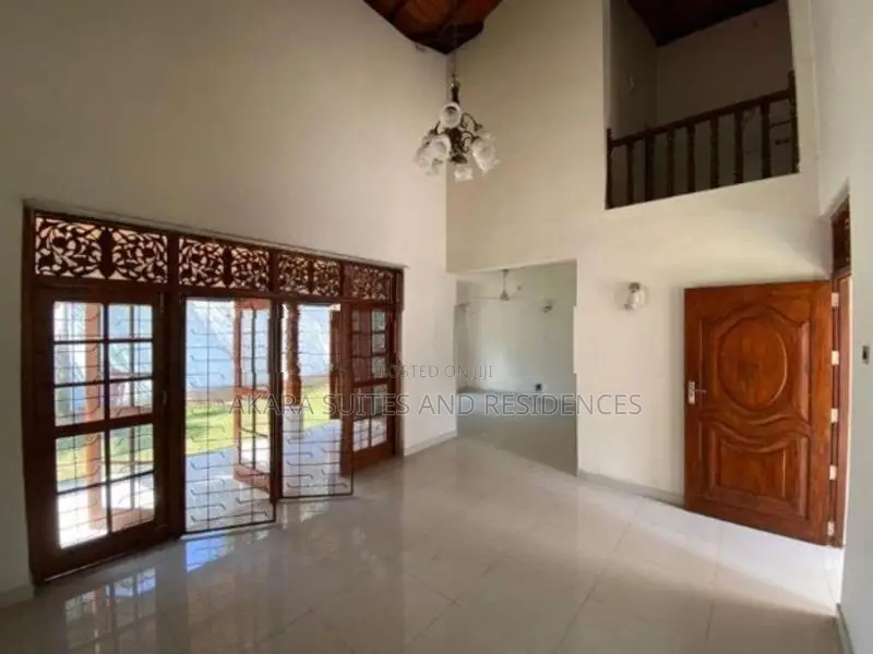 15.21 Perches - House for Sale HL45047 Rajagiriya