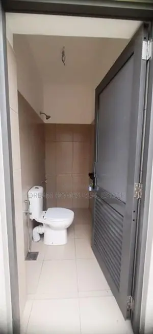 Brand-New 3 Bedroom Luxury Villa House for Rent – Canterbury Golf Reso