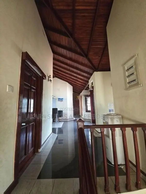 19.1 Perches - House for Sale HL50848 Colombo 06