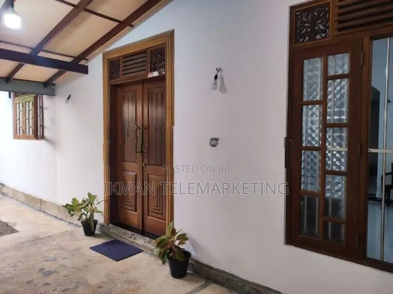 House for Sale in Kalutara, Nagoda