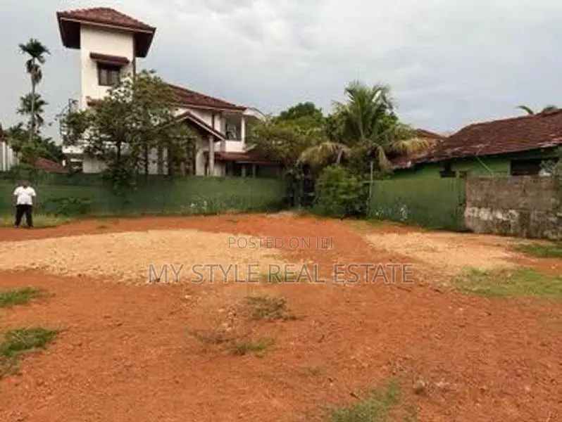 Negombo Temple Road 20 P Land for Sale
