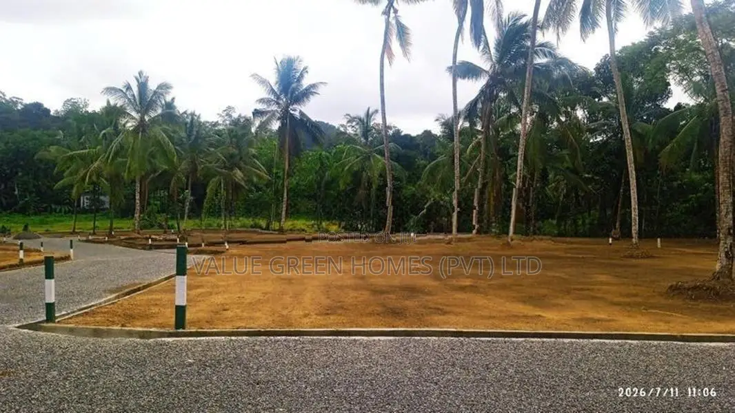 Residential Land for Sale in Padukka