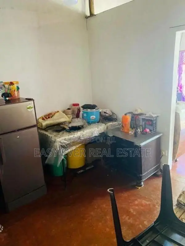 ගනේමුල්ලෙන් නිවසක් / ER 13875