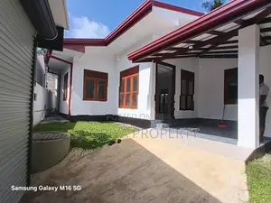 Super Luxury Single Story Brand New House for Sale in Piliyandala