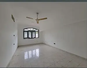 20.4 Perches - Unfurnished House for Sale HL49731 Mount Laviniya