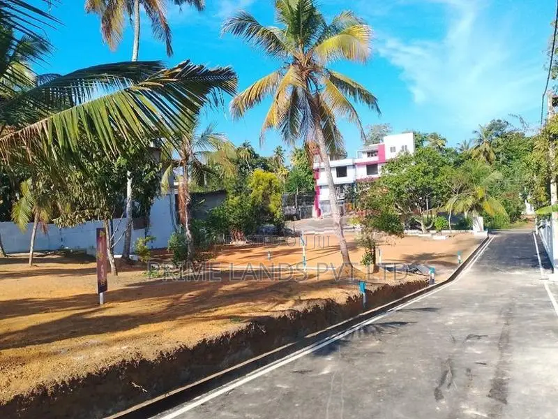 Galle Baddegama Road Land for Sale